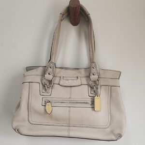 Coach Cream Leather Shoulder Bag